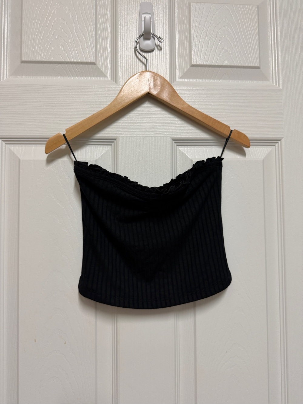Abercrombie & Fitch Black Ribbed Ruffle Trim Tube Top - Women